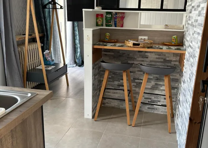 بيت للعطل L'hematite